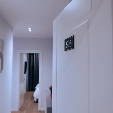 Argoldoro Bllok Apartamento Tirana