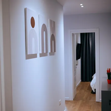 Argoldoro Bllok Apartamento Tirana