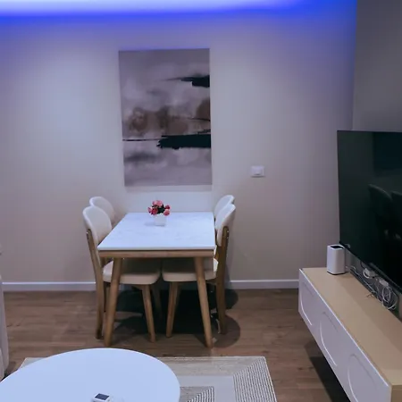 公寓 Argoldoro Bllok 地拉那