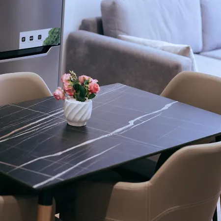 Argoldoro Bllok * 地拉那