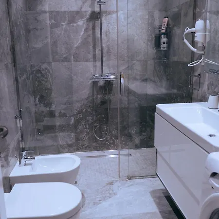 Argoldoro Bllok * 地拉那