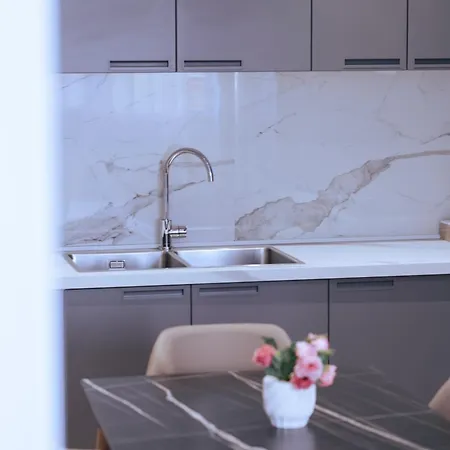 Argoldoro Bllok 地拉那