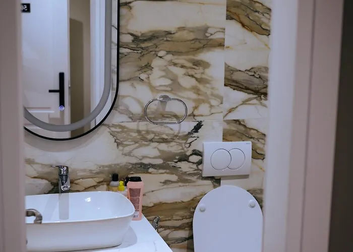 Argoldoro Bllok * Tirana