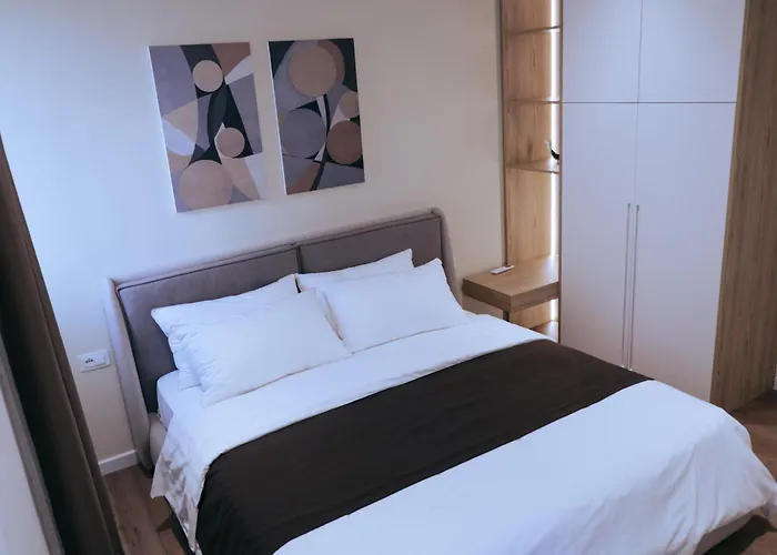 Argoldoro Bllok טיראנה