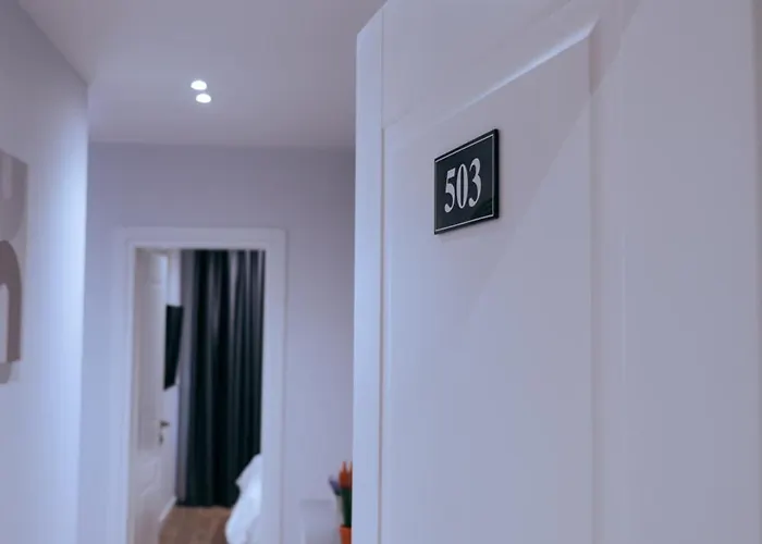 Argoldoro Bllok Appartement Tirana