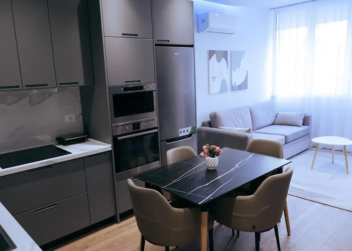 Argoldoro Bllok טיראנה