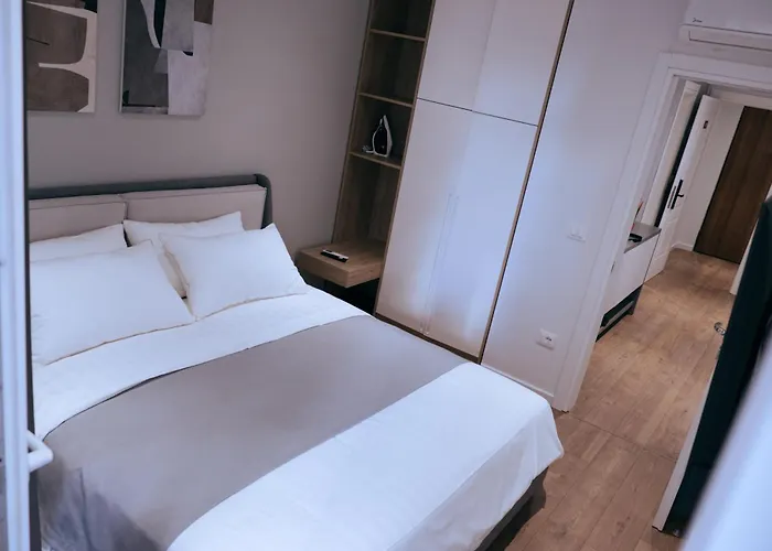 Argoldoro Bllok דירה טיראנה